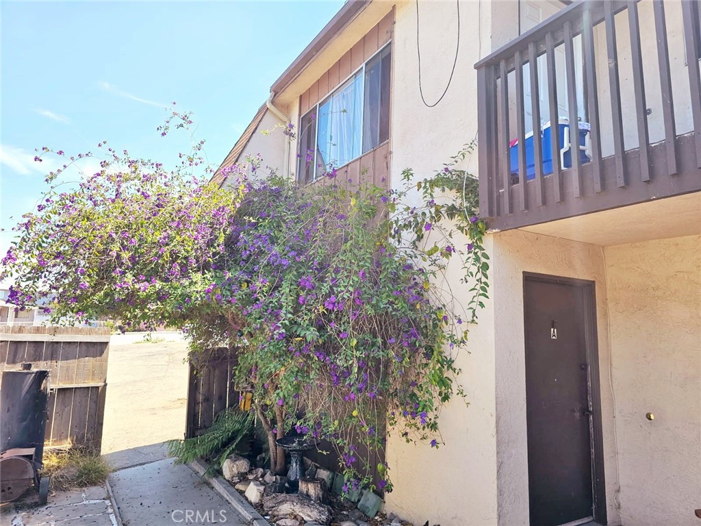 956 S 13th