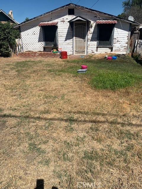 1240 E Mayberry