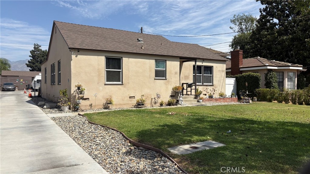 9459 9461 Daines Drive
