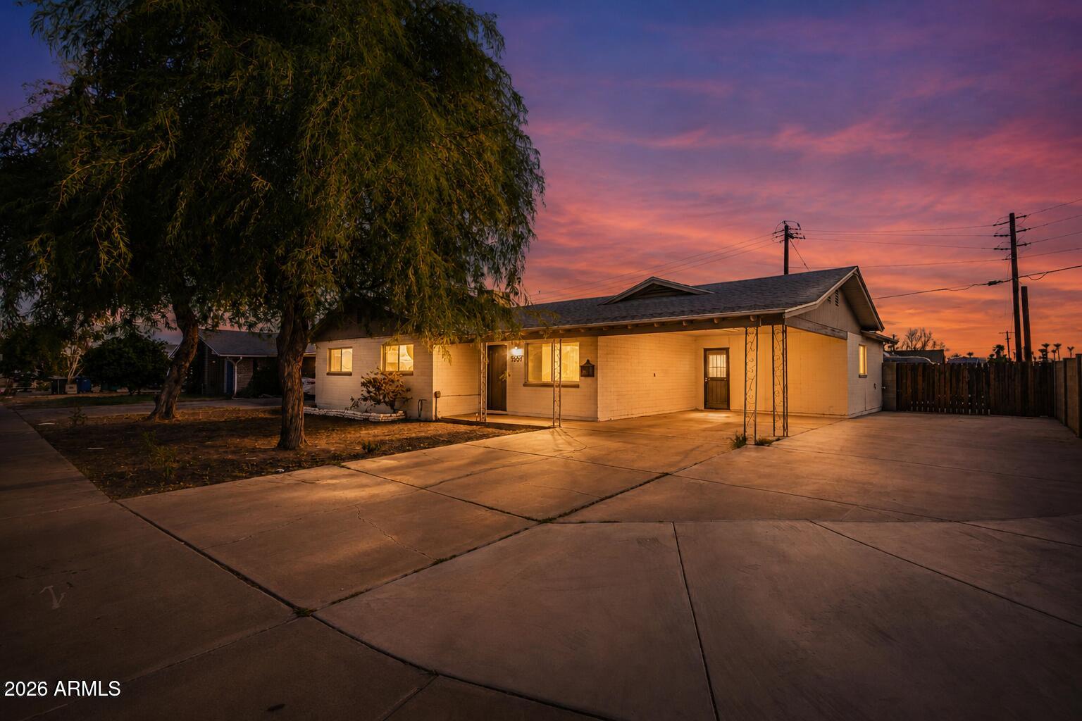 1557 W 2ND Street, Mesa, AZ 85201