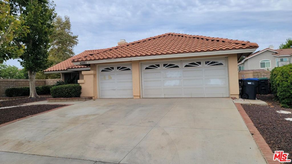 40001 Palmetto Drive