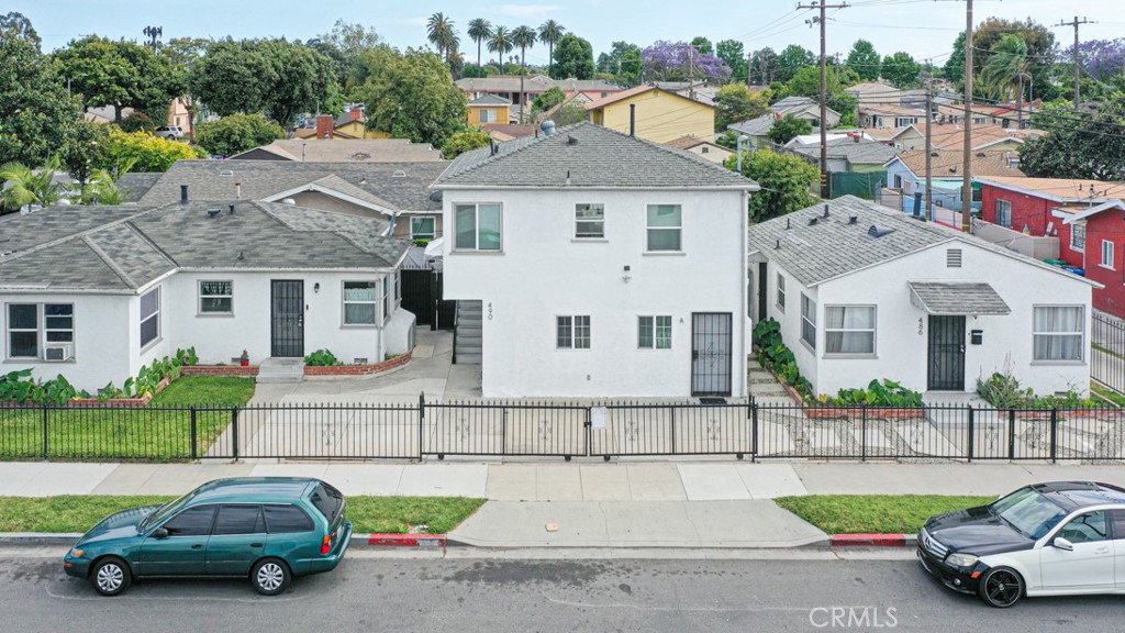 486 E Adair