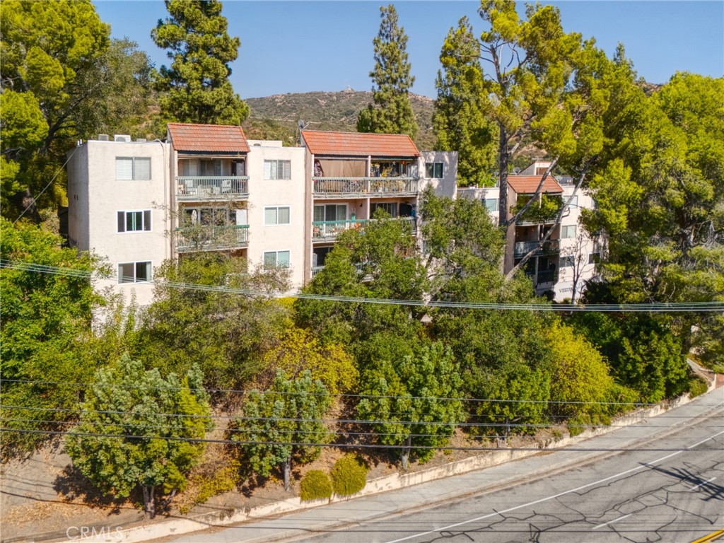 2940 N Verdugo 206