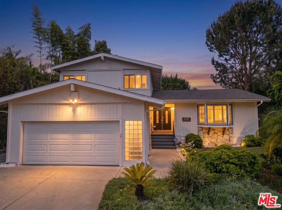10765 Wrightwood Lane