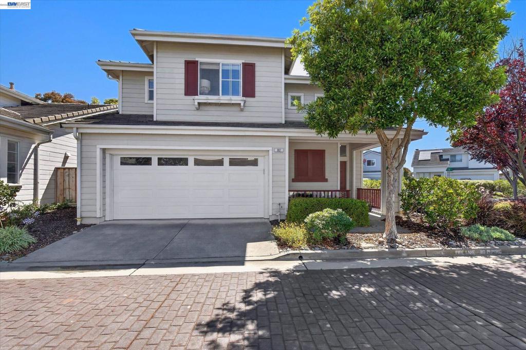 92 Rockport Ct