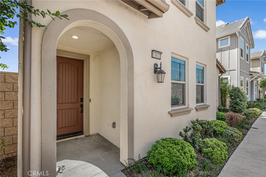 13832 Gazania Lane