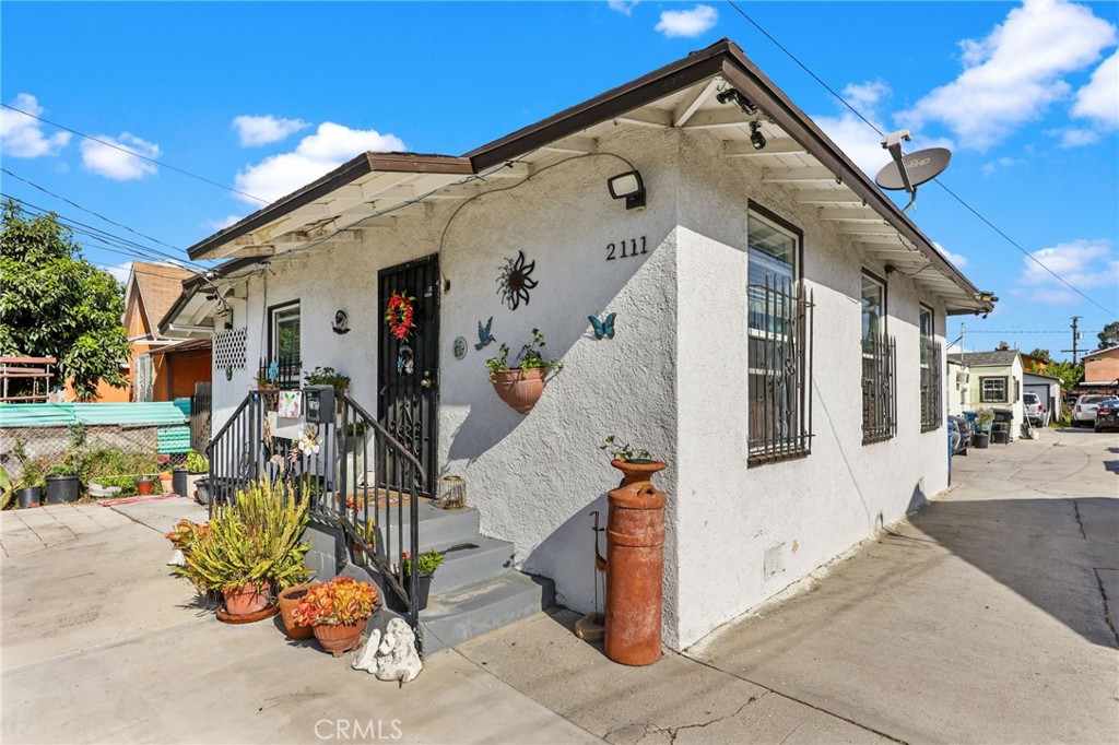 2111 E 118th Street