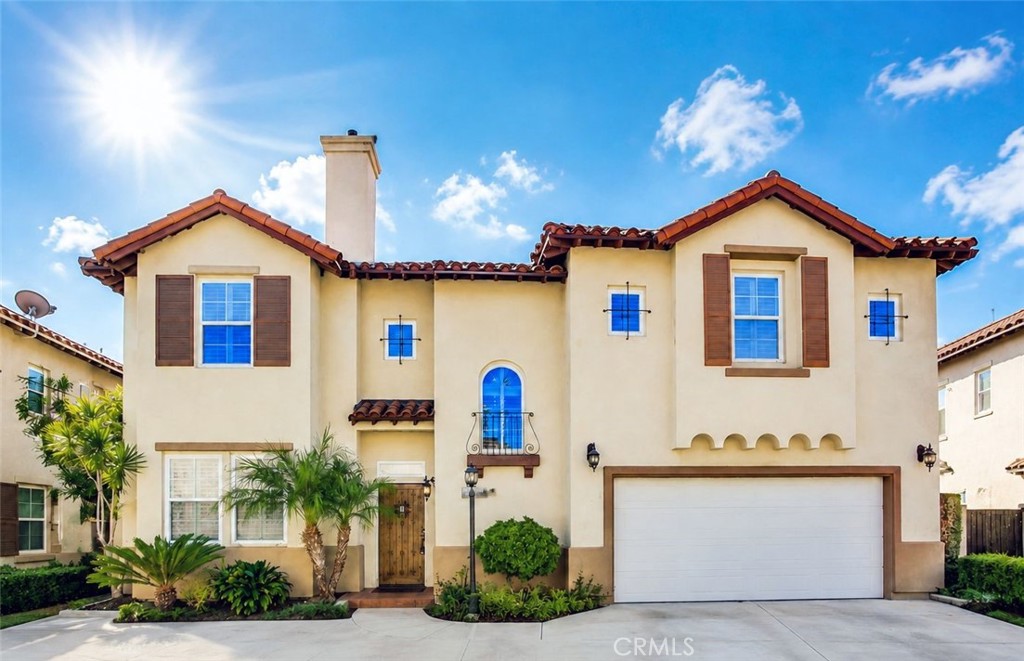 712 S. Ramona B
