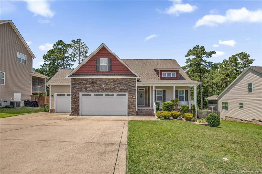 3729 Glencourse Way, Fayetteville, NC 23811