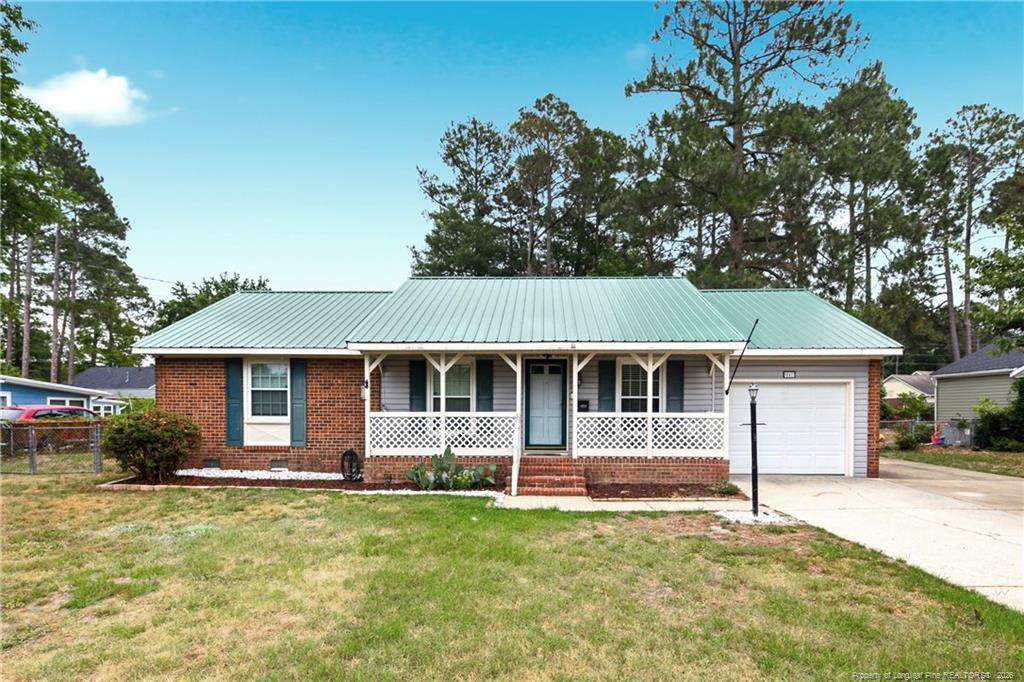 547 Farmview Drive, Fayetteville, NC 28311