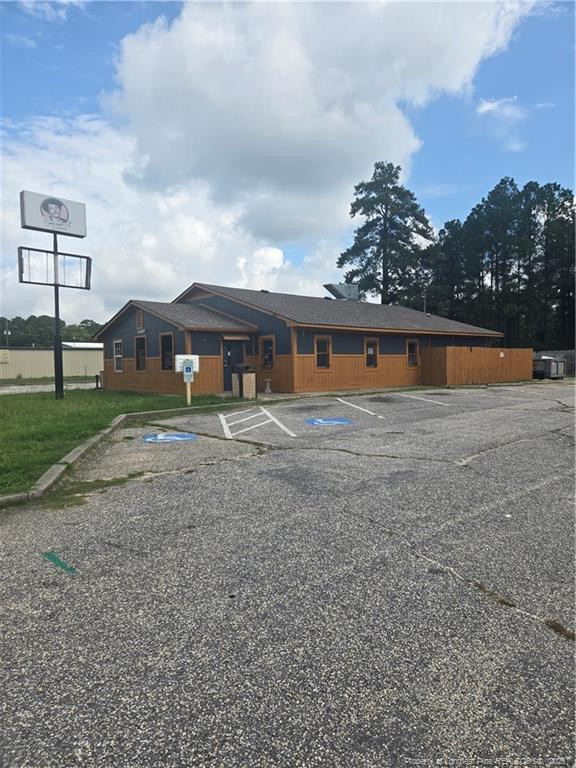 3500 Murchison Road, Fayetteville, NC 28311