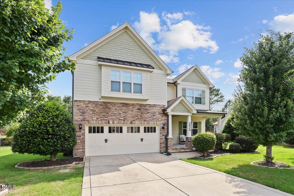 2524 Thorngrove Court, Fayetteville, NC 28303