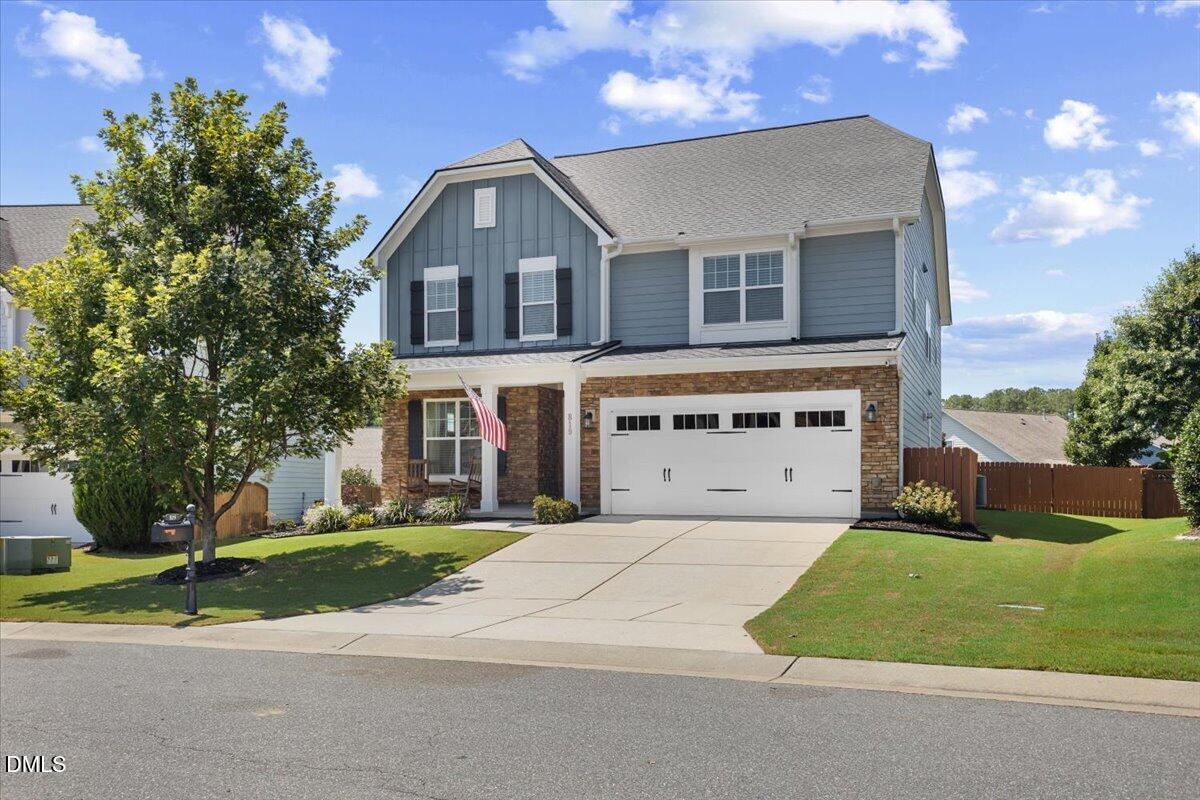819 Lake Artesia Lane, Fuquay Varina, NC 27526