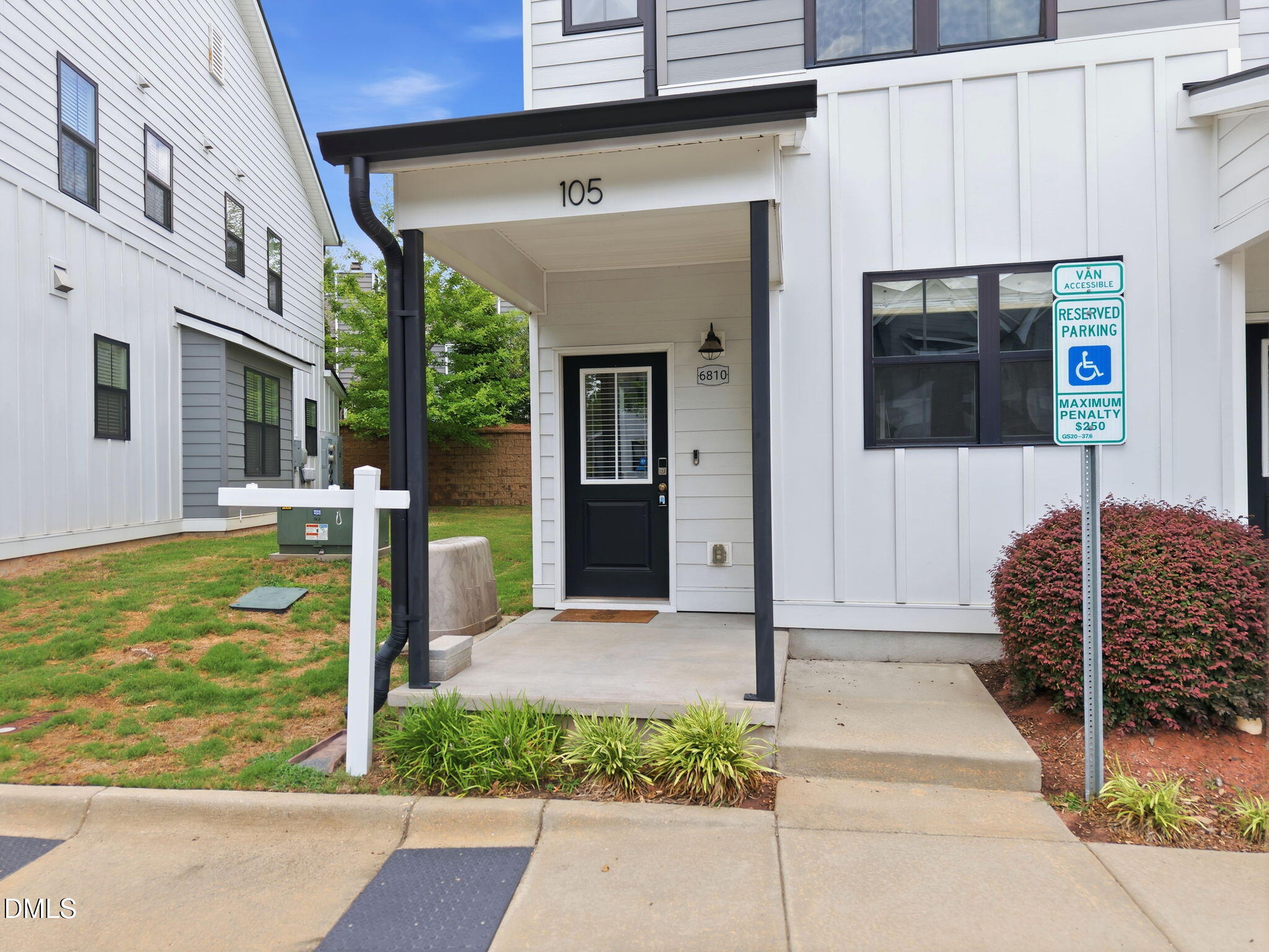 6810 Milligan Way 105, Raleigh, NC 27613