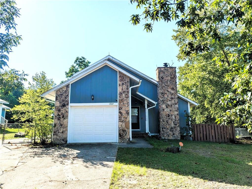 1327 Fraser Drive, Fayetteville, NC 28303