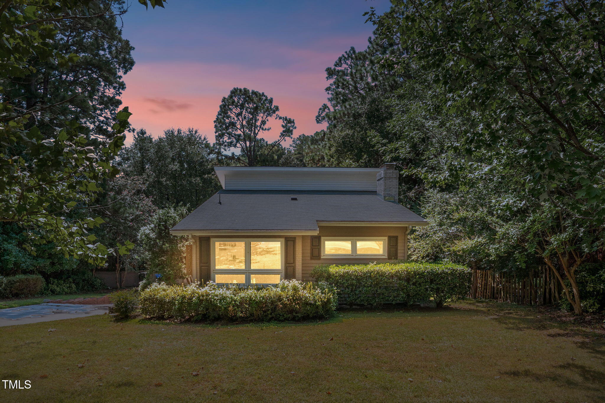 2519 Mirror Lake Drive, Fayetteville, NC 28303