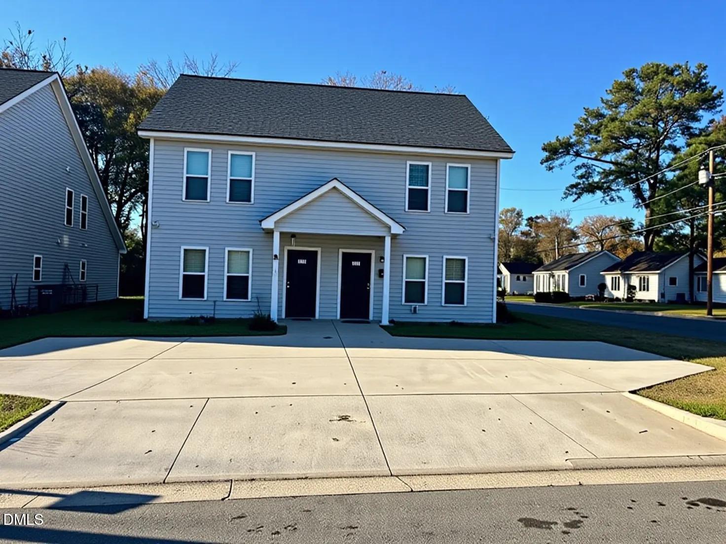 215 N Sellers Street, Selma, NC 27576