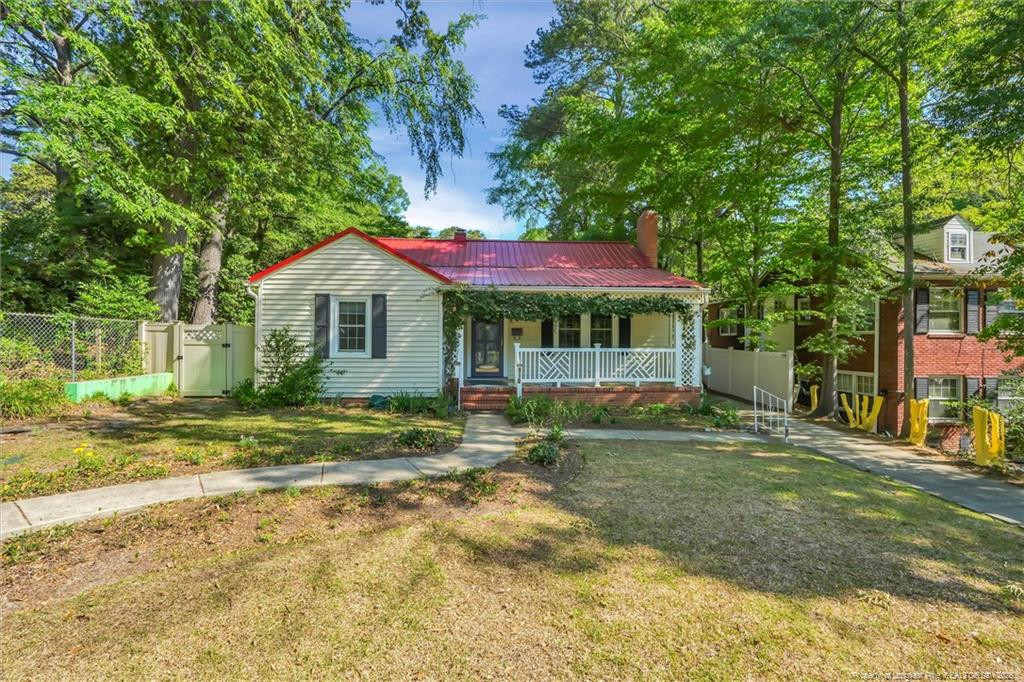 910 Clarendon Street, Fayetteville, NC 28305