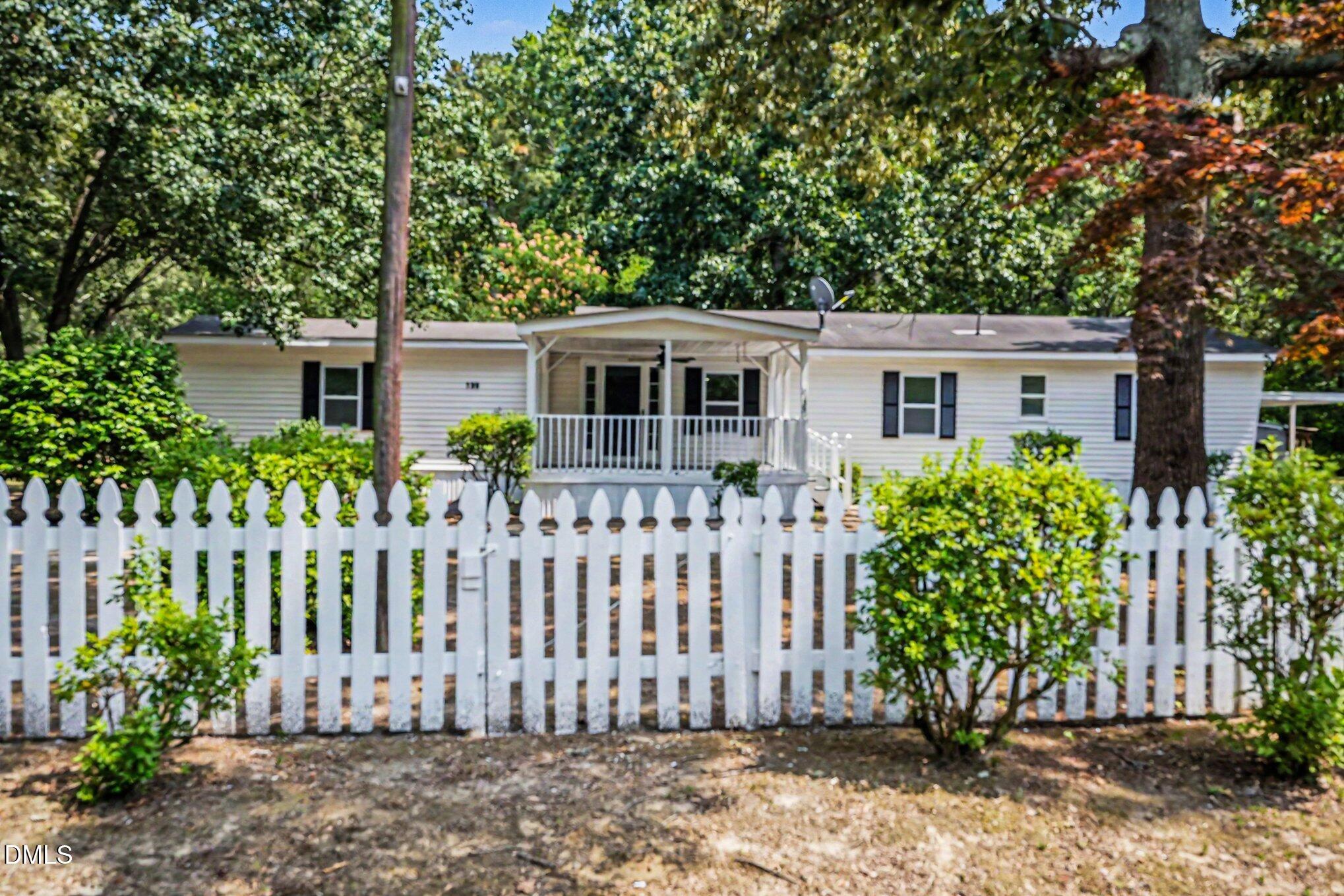 135 Trails End Drive, Selma, NC 27576