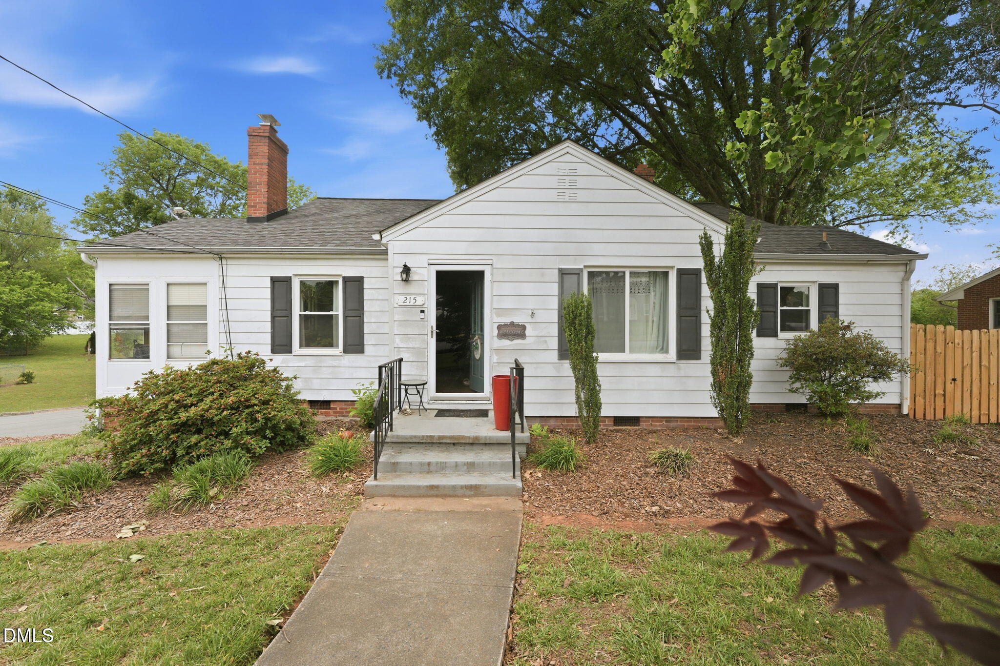 215 Home Avenue, Graham, NC 27253
