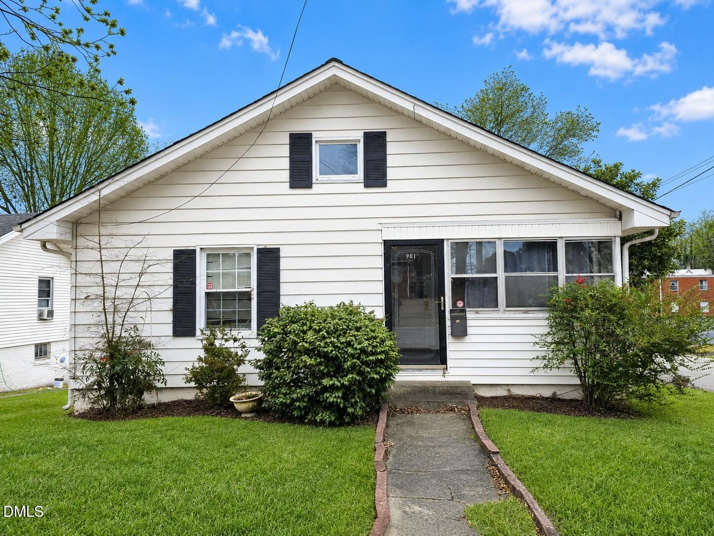 901 Grace Avenue, Burlington, NC 27217