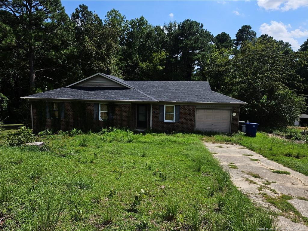 1529 Diamond Road, Fayetteville, NC 28311