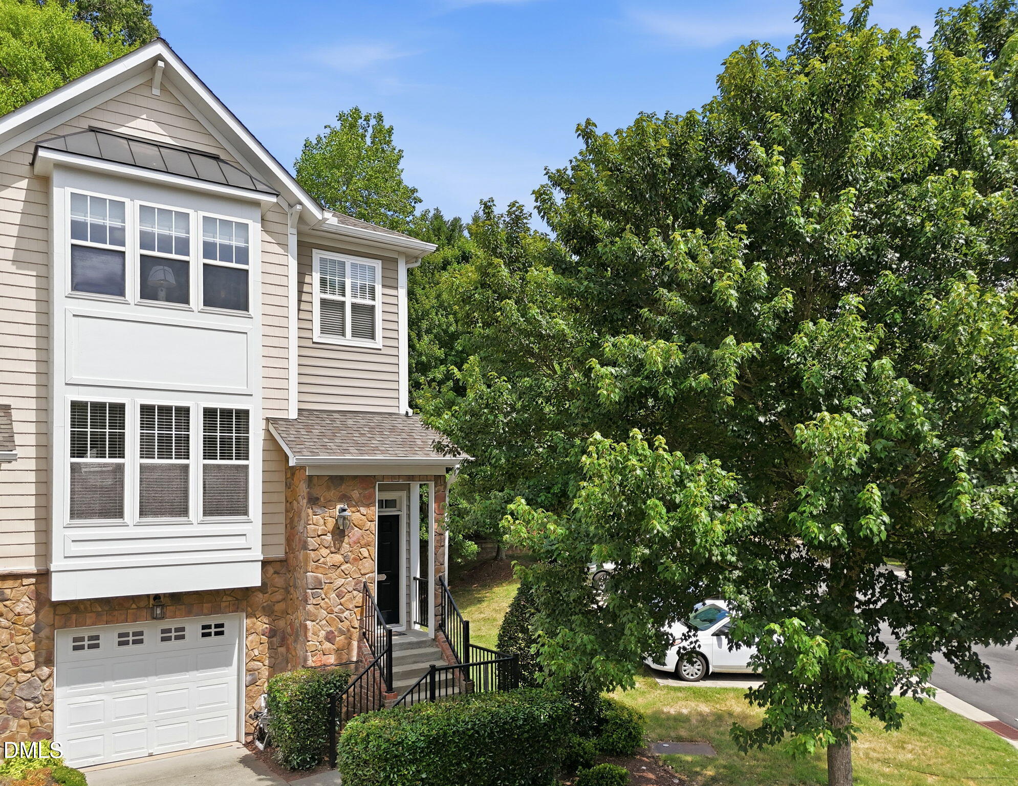 6102 Braidwood Court, Raleigh, NC 27612