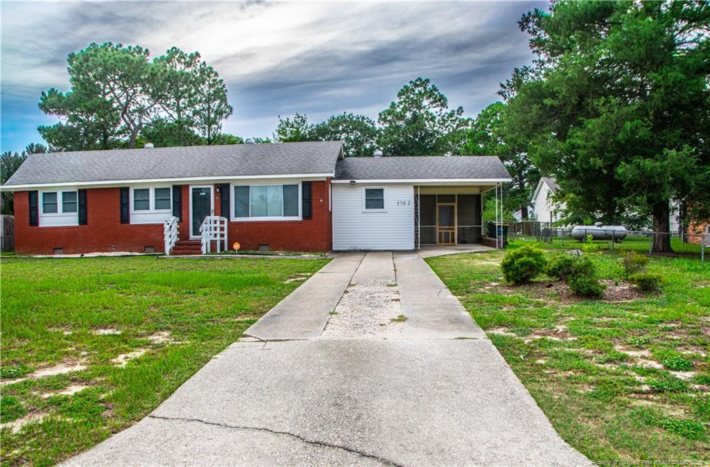 5762 Dove Drive, Hope Mills, NC 28348