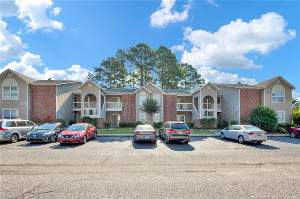 672 Bartons Landing Place 8, Fayetteville, NC 28314