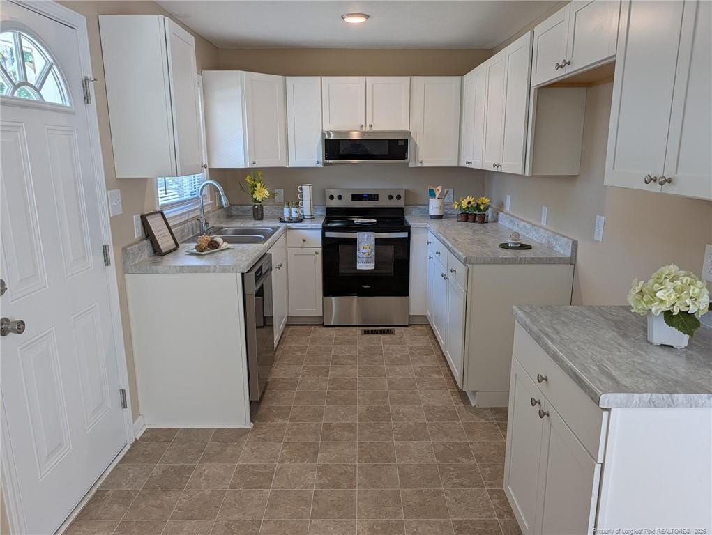 808 Weiss Avenue, Fayetteville, NC 28305