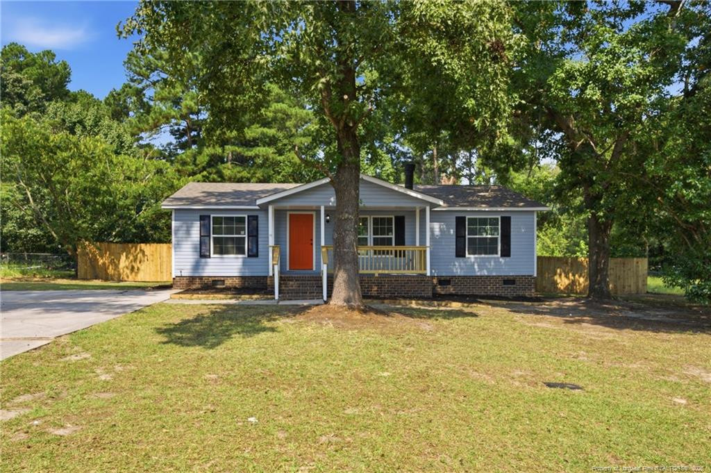 1306 Clan Campbell Drive, Raeford, NC 28376