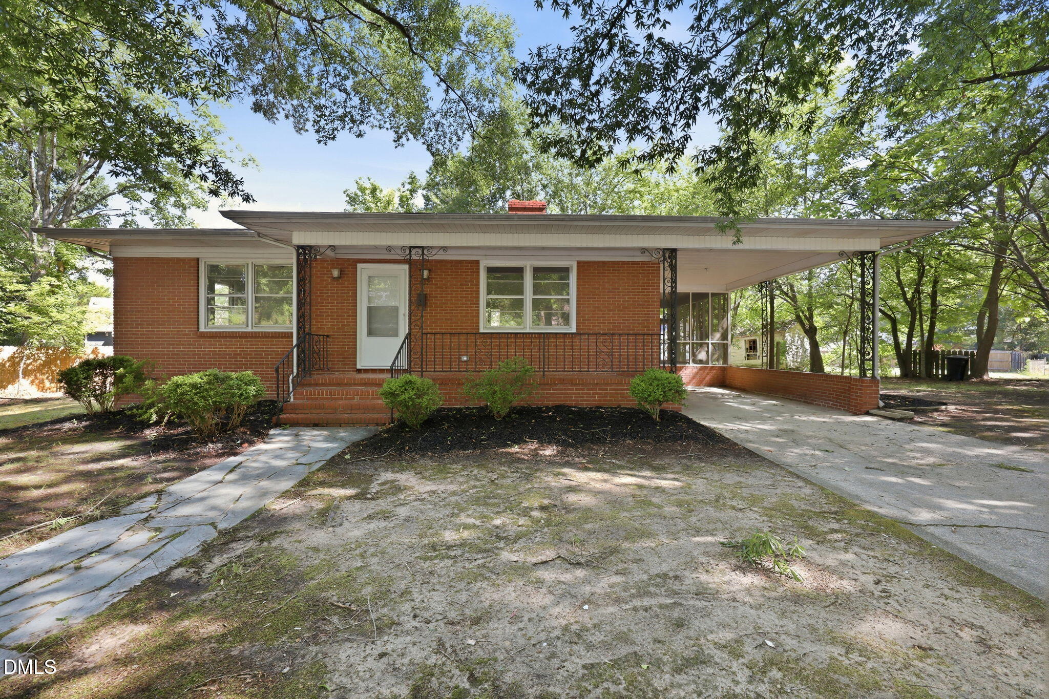 912 Virginia Avenue, Burlington, NC 27217