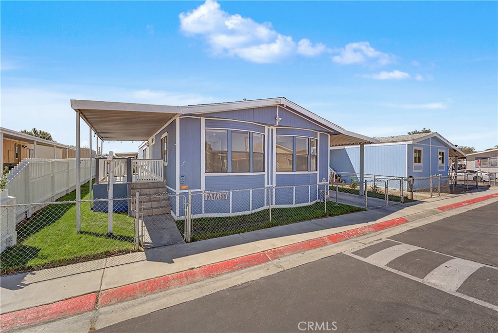 2545 E Avenue I 17