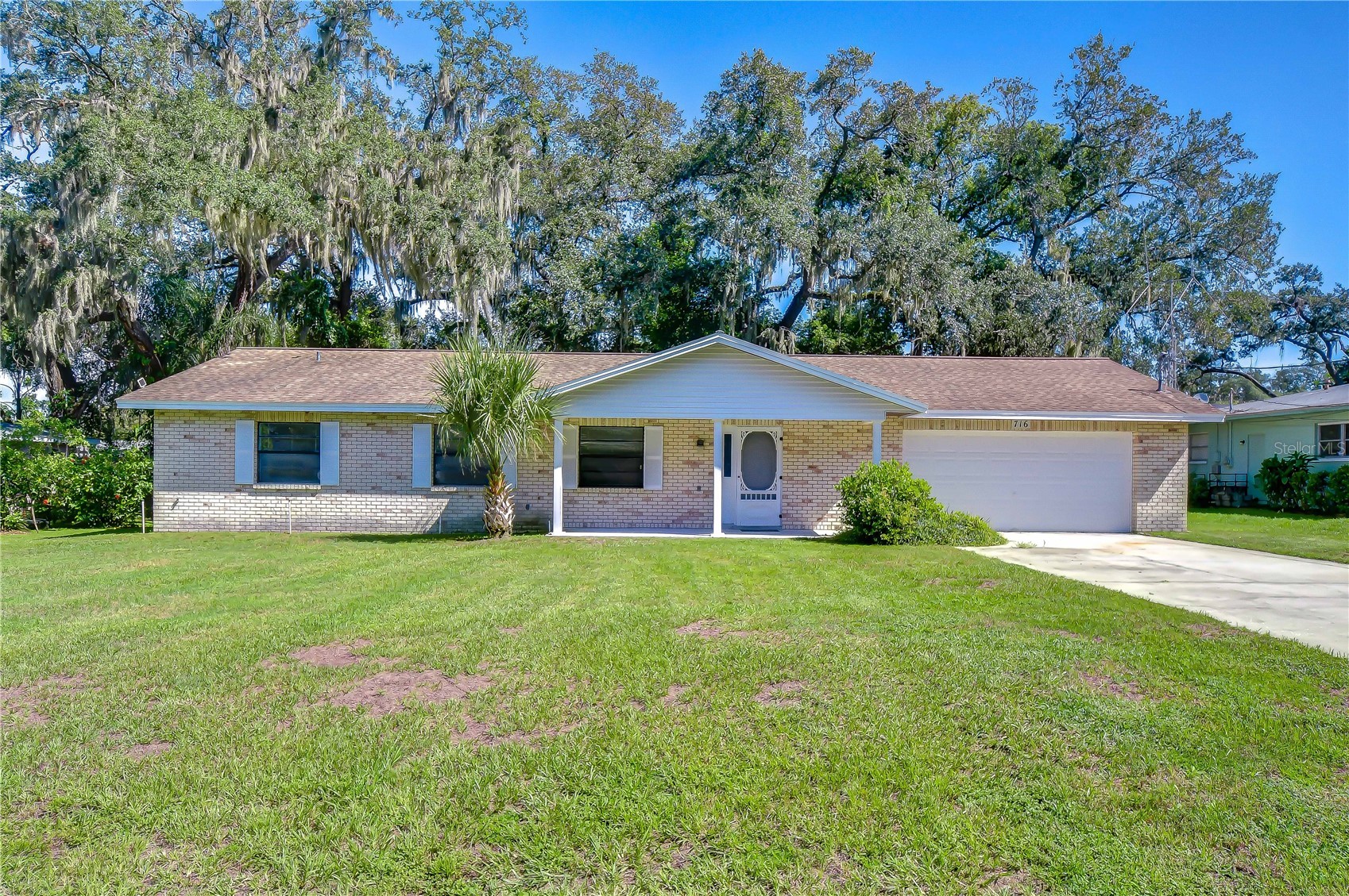 716 WESTWOOD DRIVE