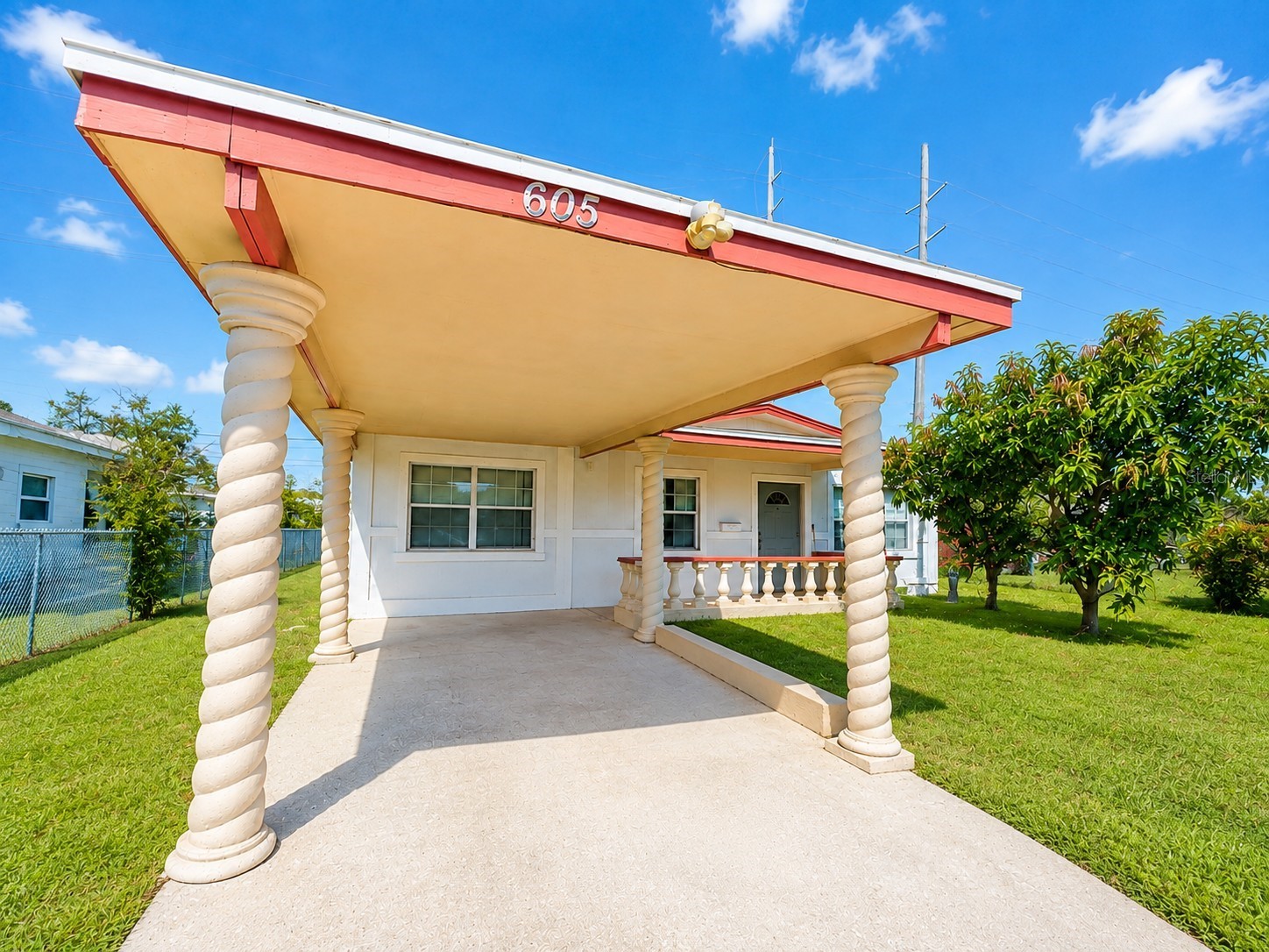 605 CARVER DRIVE