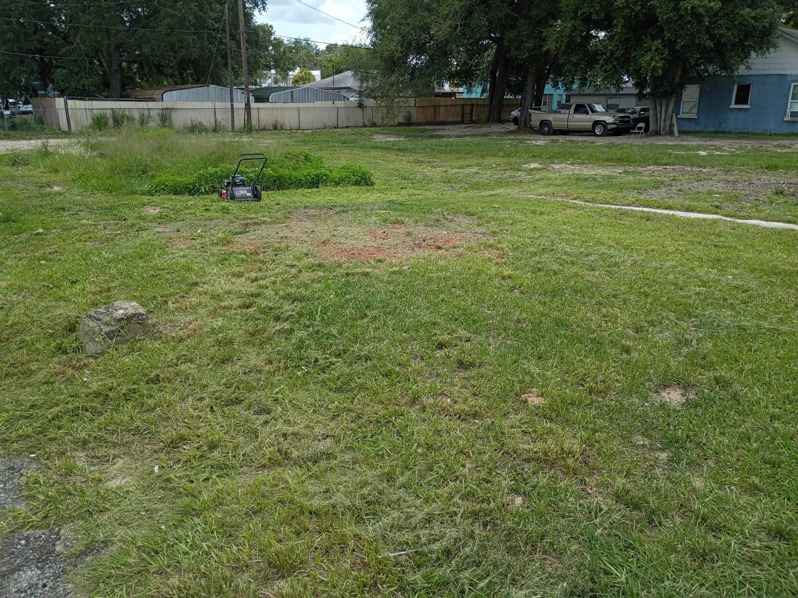 15 W SESSOMS AVENUE