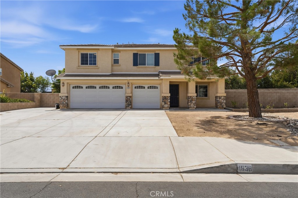 1638 E Miki Way