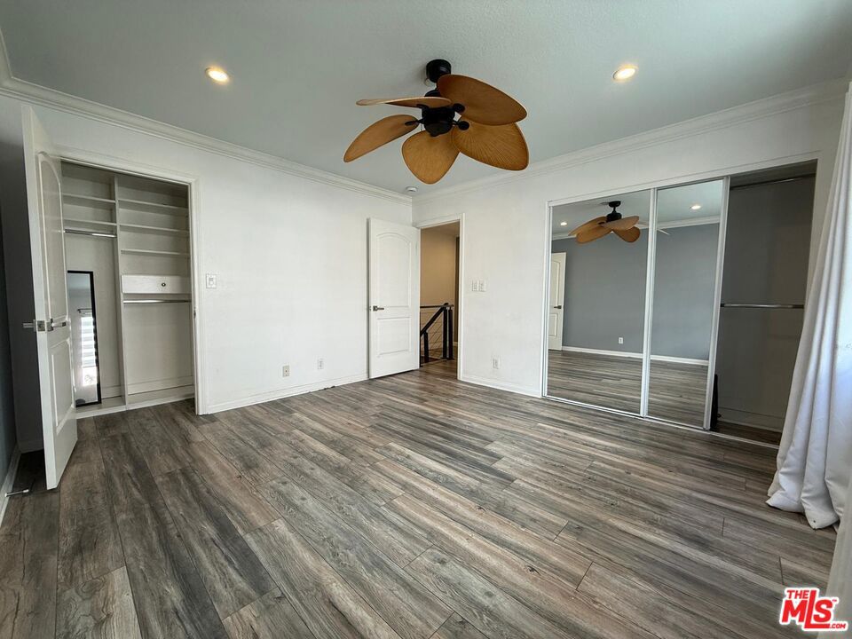 1043 Thompson Avenue 11