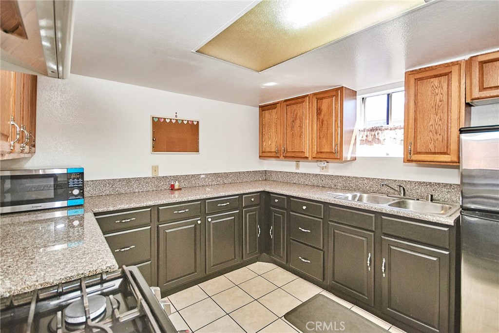 11829 Ferris C