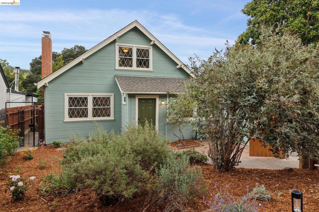 3323 Pinole Valley Rd