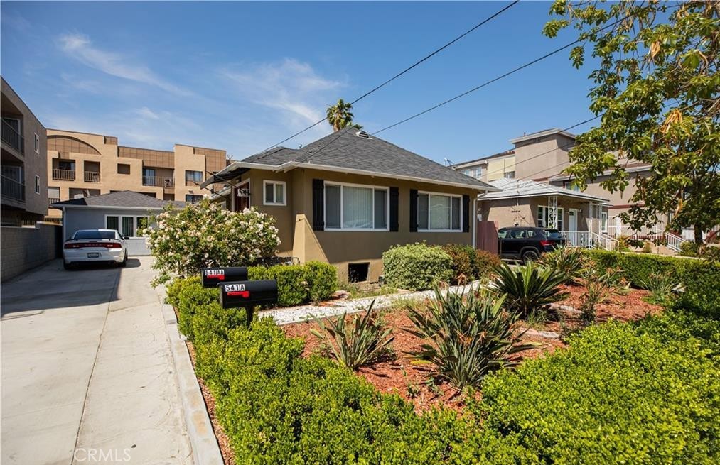 541 E Palmer Avenue