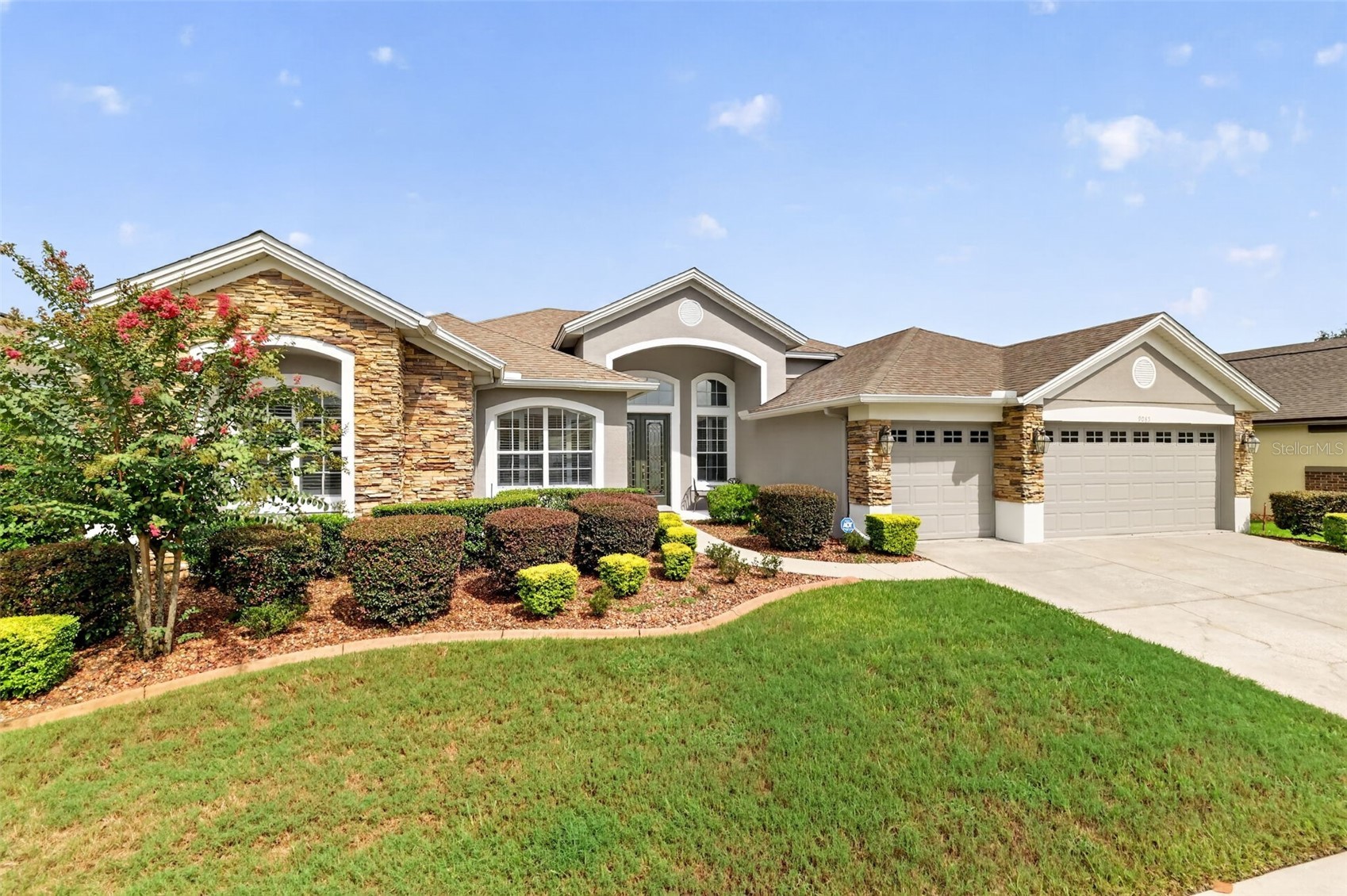 9085 LAUREL RIDGE DRIVE