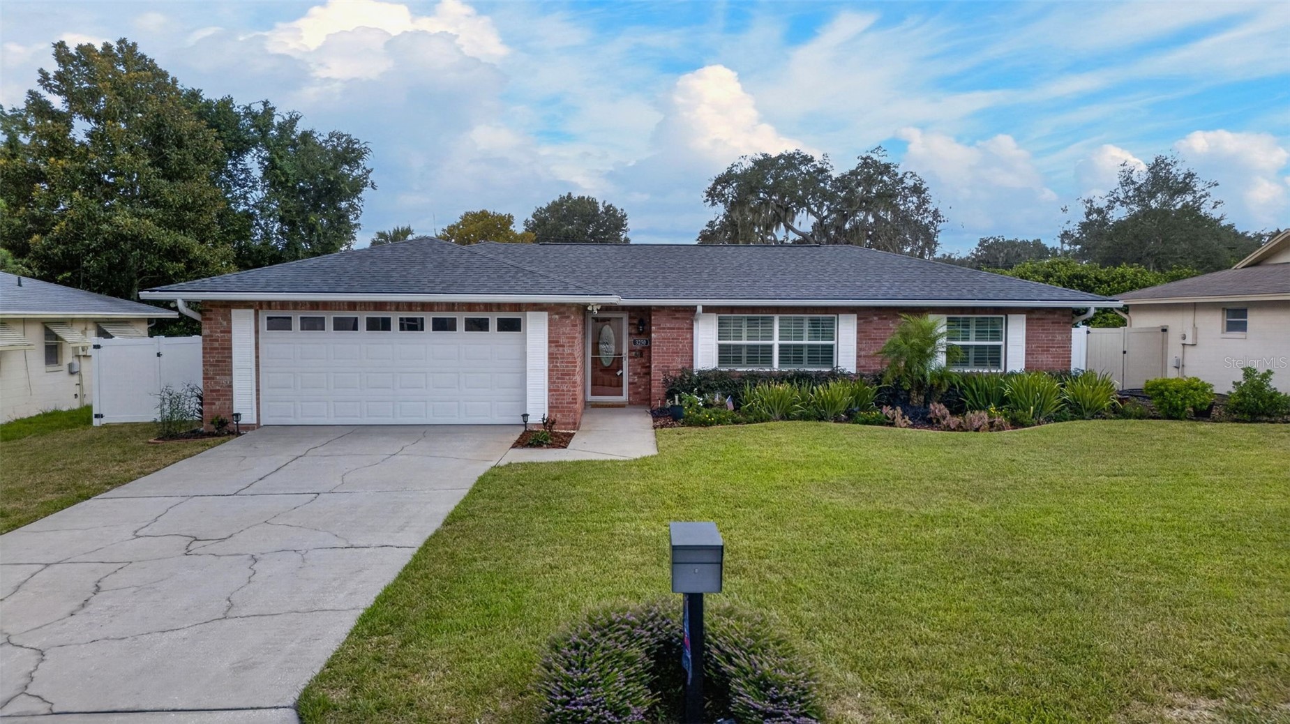 3250 LAUREL DRIVE