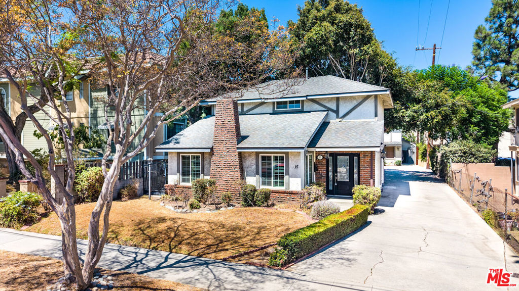17 Palmetto Drive