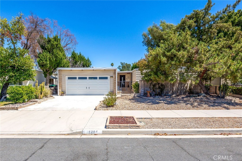 1280 Brentwood