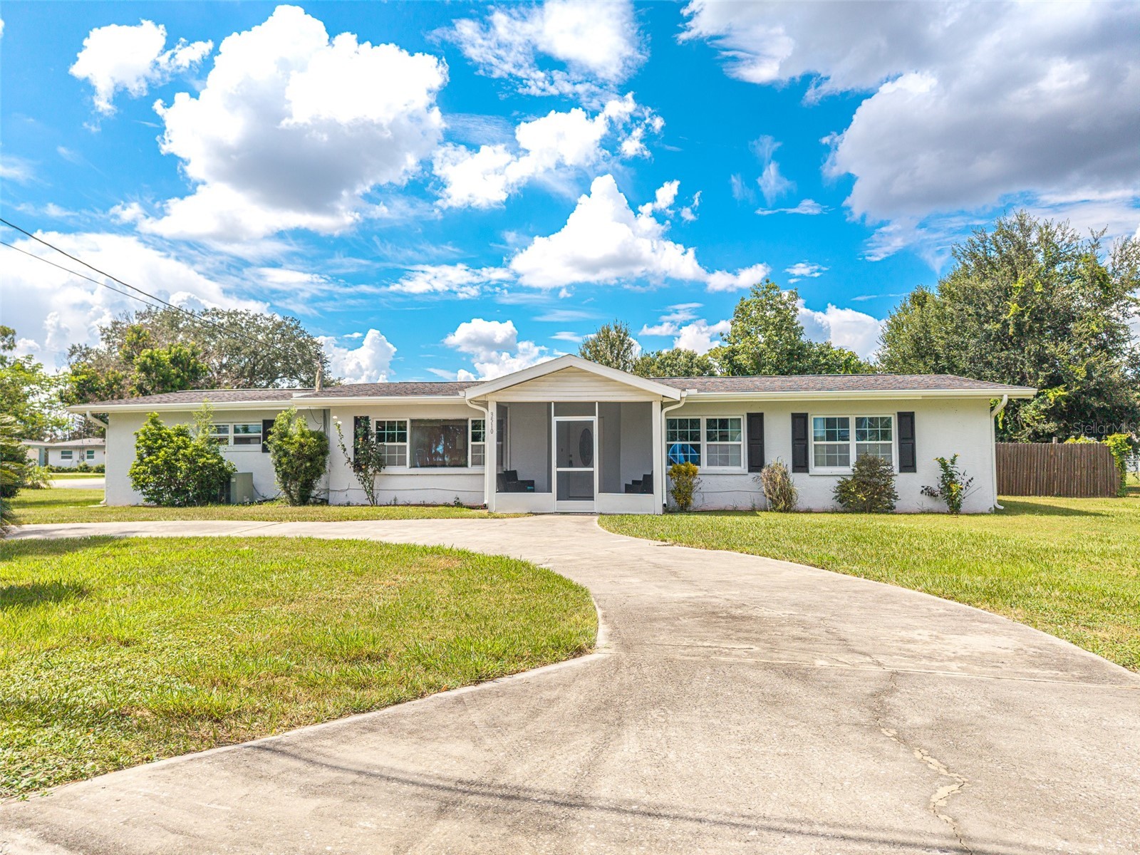 3510 LAKEVIEW DRIVE
