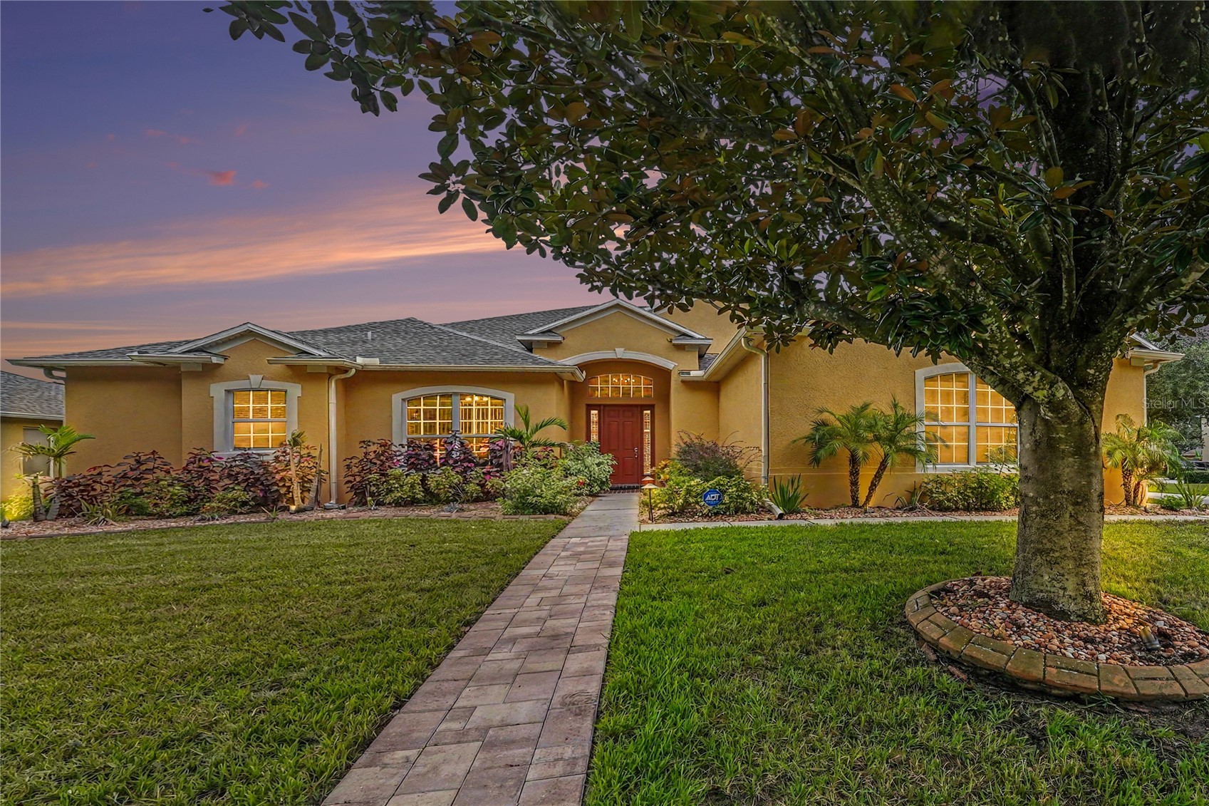 316 HARTS OAK PLACE