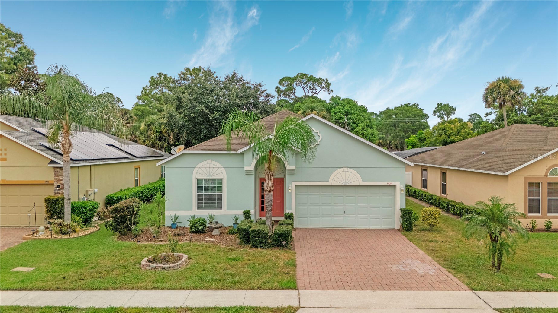 3923 SUNSET COVE DRIVE