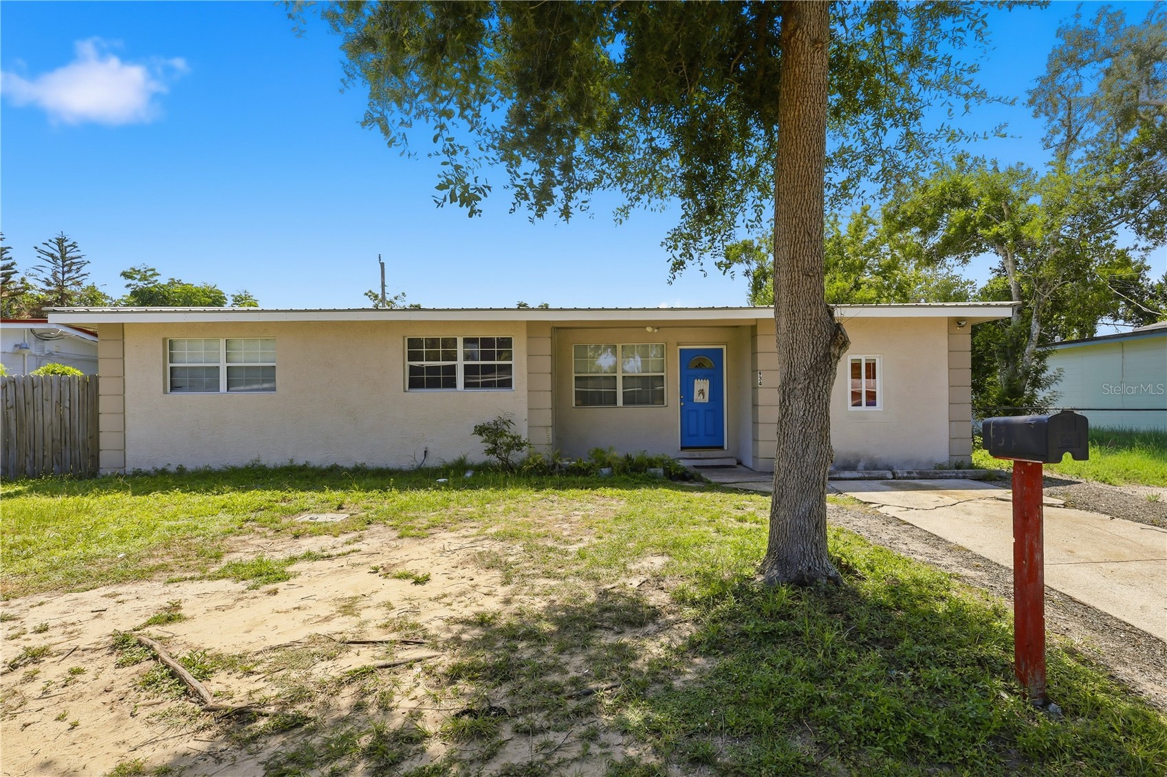 934 LEWIS DRIVE