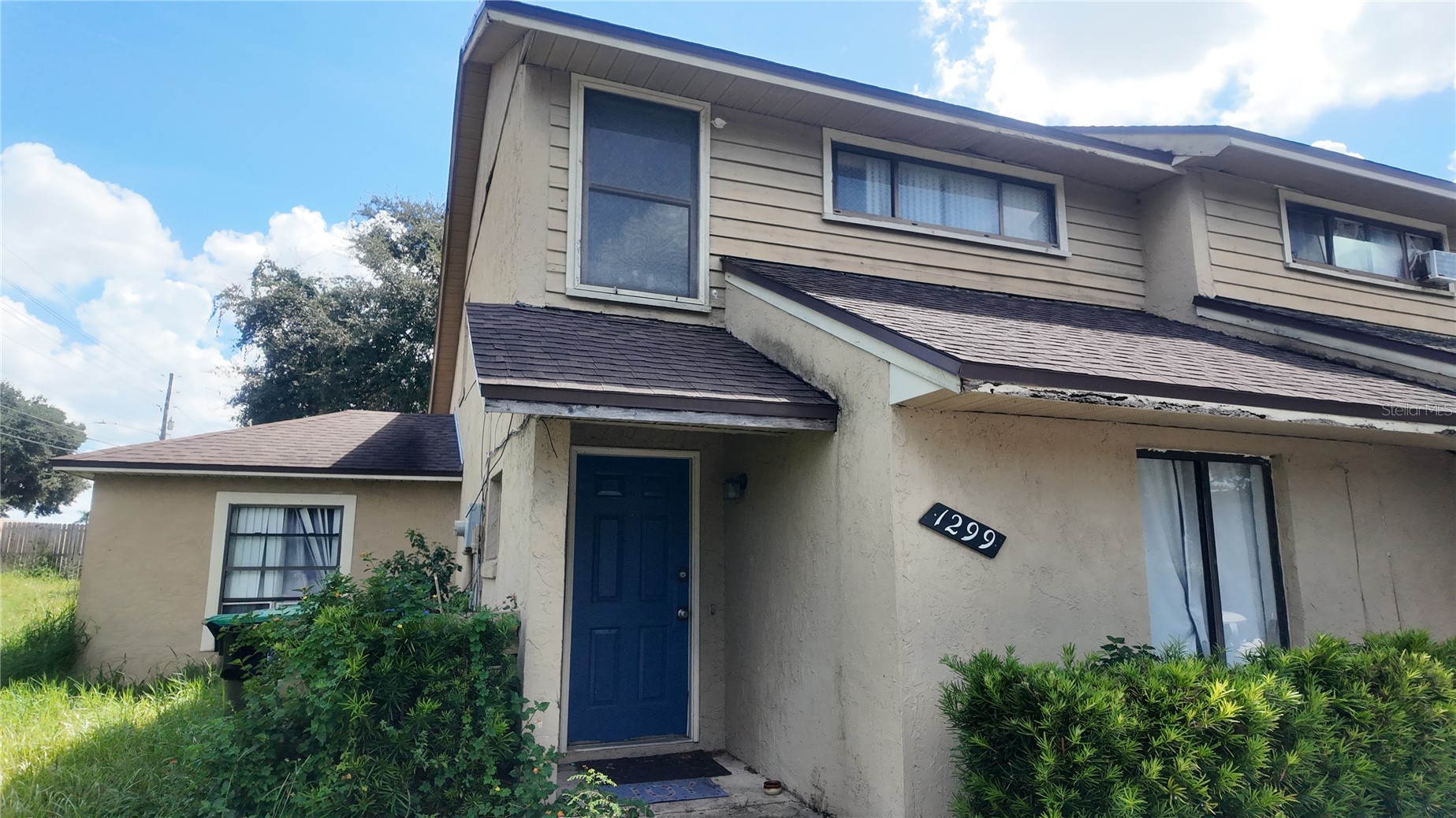 1299 WOODMAN WAY 1